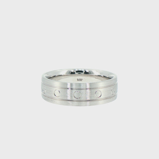 Engraved Circle Pattern 14kt White Gold Comfort Fit Wedding Band
